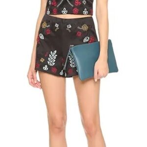 JOA Anthropologie Boho Embroidered Black Shorts 3” Inseam Rear Zip Lined Sz L